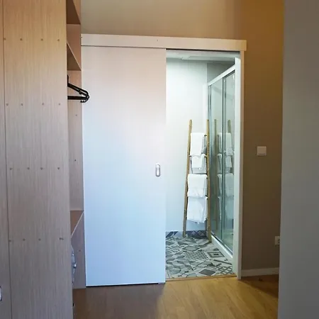 Bonjardim 게스트하우스