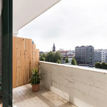 Bonjardim 게스트하우스