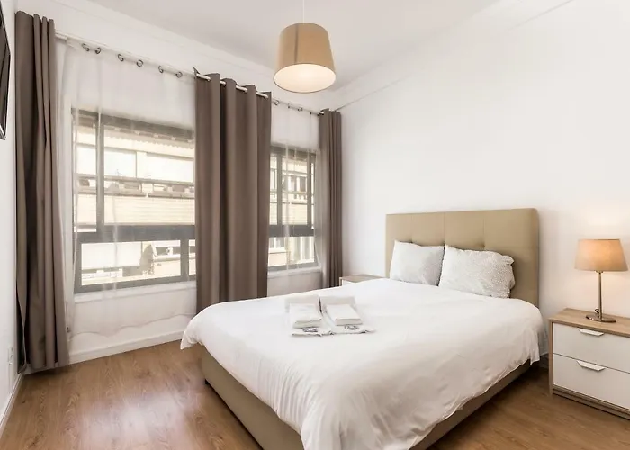 Bonjardim Guest house 3*