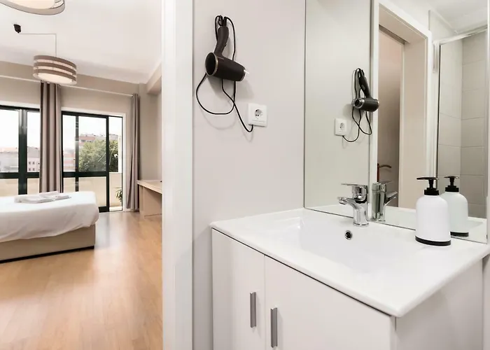 Bonjardim Guest house