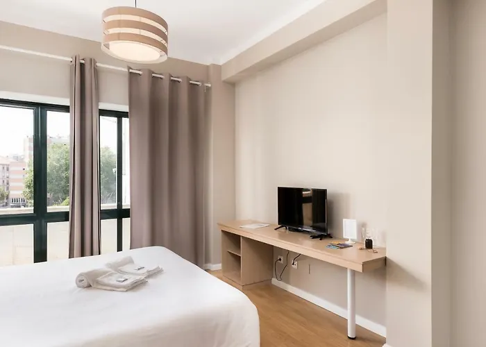 Bonjardim Guest house