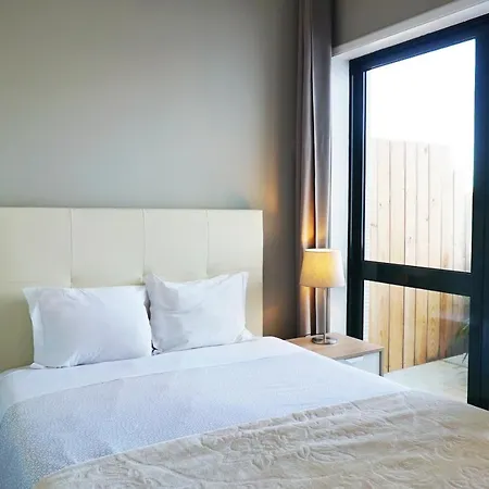 Bonjardim בית הארחה 3*