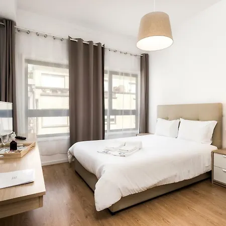 בית הארחה Bonjardim 3*