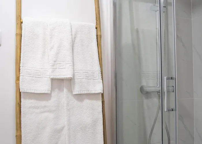 Konukevi Bonjardim 3*